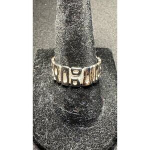 925 Sterling Silver Abstract Band Ring Size 7.5